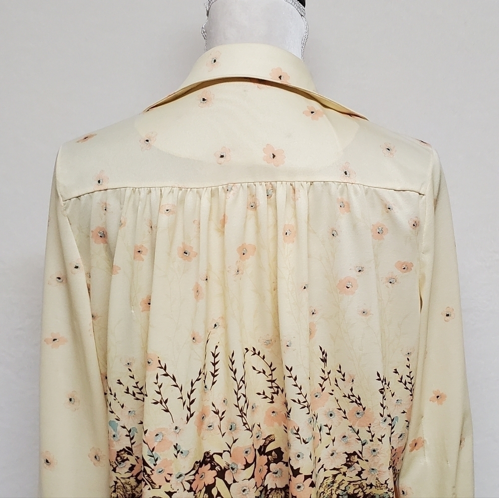 VINTAGE 1960s Boho Yellow Multi-color Floral Long Sleeves Button Up Day Blouse - Picture 11 of 14